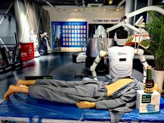 “保守低算力平台难以支撑机械人进行快速交 